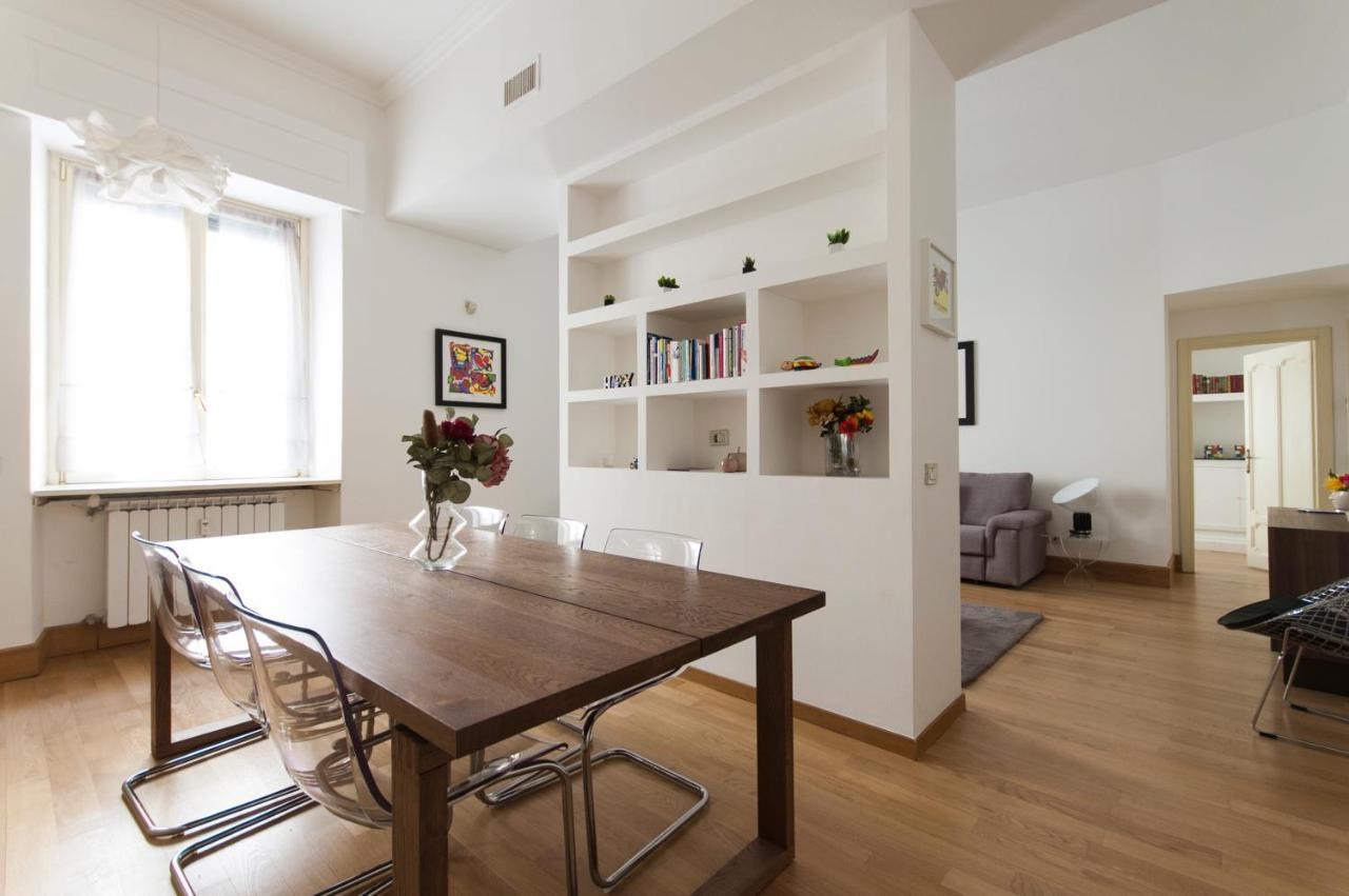 Ferienwohnung Youhosty - Dei Piatti 3 Mailand Exterior foto